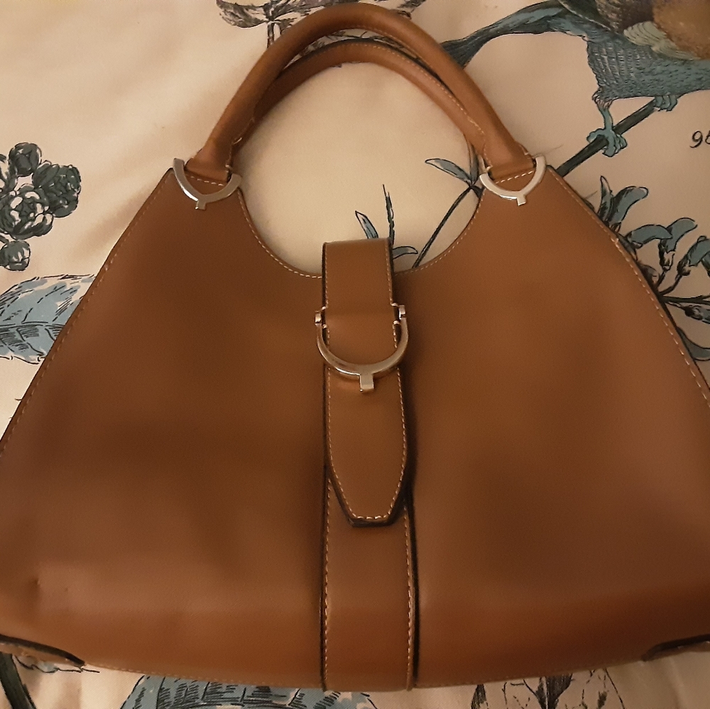 Chic Pretty  Brown handbag